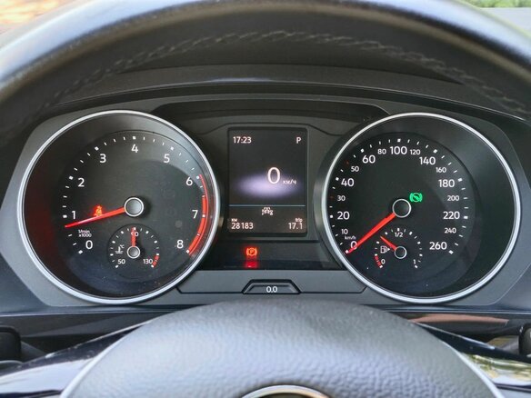 2020 Volkswagen Tiguan II, чёрный - вид 11