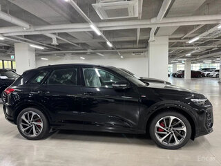 2025 Audi Q5 40 TDI III (GU), чёрный, 8070700 рублей, вид 2