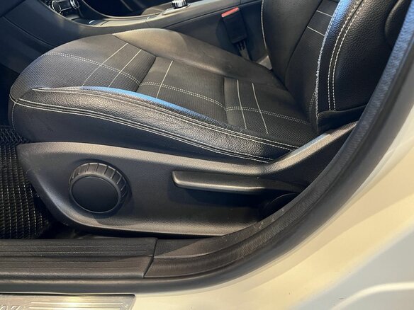 2014 Mercedes-Benz GLA 250 I (X156), белый, 1798000 рублей - вид 33