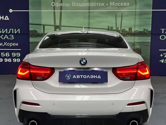 2023 BMW 1 серии 120i III (F52) Рестайлинг, белый, 2000000 рублей - вид 5