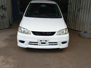 2000 Toyota Corolla Spacio I, белый, 700000 рублей, вид 2