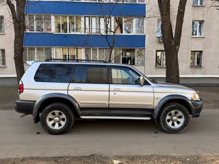 2004 Mitsubishi Pajero Sport I Рестайлинг, серебристый, 730000 рублей, вид 3