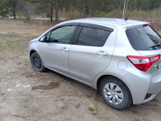 2019 Toyota Vitz III (XP130) Рестайлинг 2, серый, 1250000 рублей, вид 2