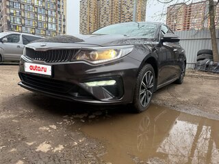 2019 Kia Optima IV Рестайлинг, коричневый, 1590000 рублей, вид 2