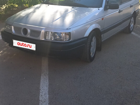 1992 Volkswagen Passat B3, серебристый, 350000 рублей