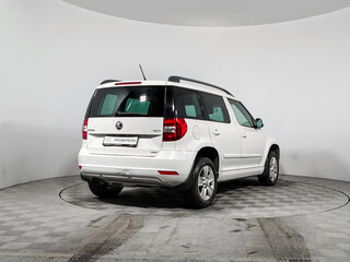 2014 Skoda Yeti I Рестайлинг, белый, 910000 рублей, вид 5