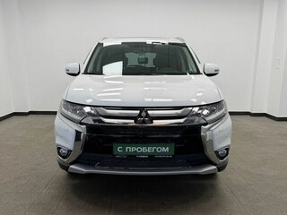 2015 Mitsubishi Outlander III Рестайлинг 2, белый, 2750000 рублей, вид 3