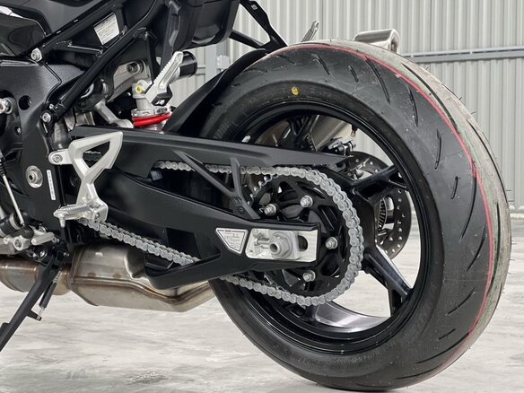 2025 BMW S 1000 R, чёрный, 2199999 рублей - вид 14