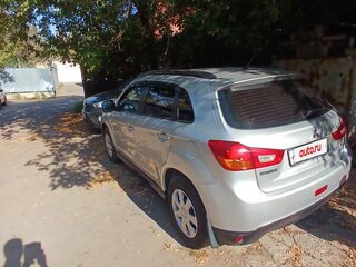 2012 Mitsubishi ASX I Рестайлинг, серебристый, 770000 рублей, вид 4