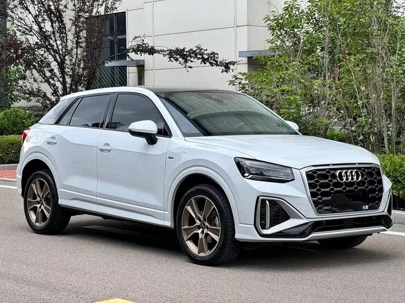 2023 Audi Q2 L 35 TFSI I Рестайлинг, белый, 1985000 рублей - вид 4