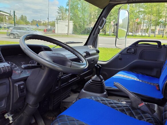 2010 Isuzu Elf (N-series), синий, 850000 рублей - вид 5