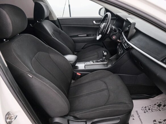 2019 Kia Optima IV Рестайлинг, белый - вид 12