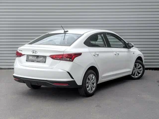 2022 Hyundai Solaris II Рестайлинг, белый, 1595000 рублей, вид 4
