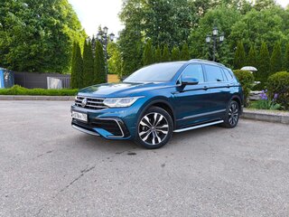 2021 Volkswagen Tiguan Allspace II Рестайлинг, синий, 4200000 рублей, вид 2