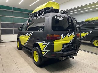 2000 Mitsubishi Delica IV, чёрный, 1500000 рублей, вид 4