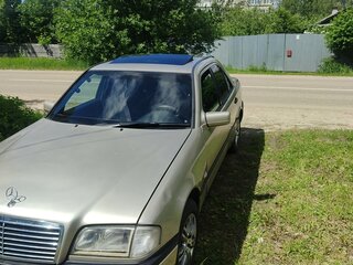 1997 Mercedes-Benz C-Класс 180 I (W202) Рестайлинг, бежевый, 350000 рублей, вид 2