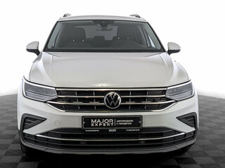 2021 Volkswagen Tiguan II Рестайлинг, белый, 3110000 рублей, вид 2