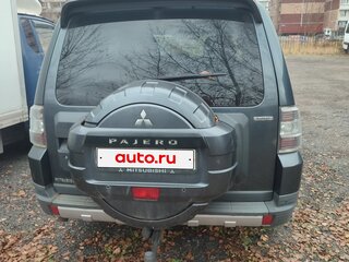 2007 Mitsubishi Pajero IV, серый, 1750000 рублей, вид 3