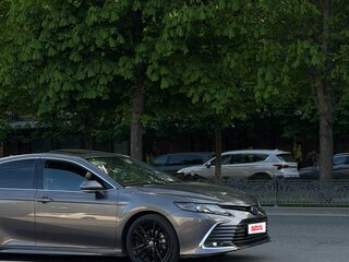 2021 Toyota Camry VIII (XV70) Рестайлинг, серый, 3045000 рублей, вид 2