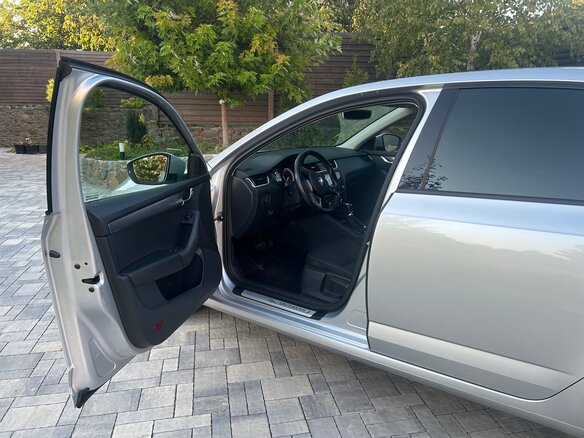 2019 Skoda Octavia III (A7) Рестайлинг, серебристый, 2149000 рублей - вид 6