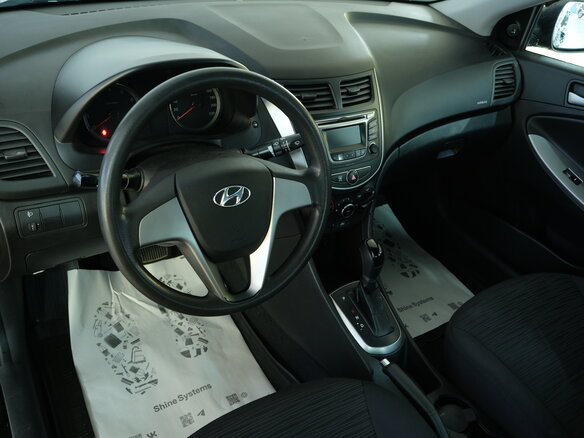 2016 Hyundai Solaris I Рестайлинг, чёрный, 999000 рублей - вид 8