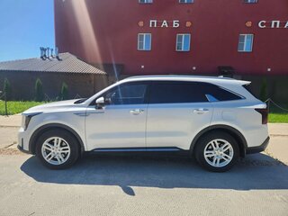 2024 Kia Sorento IV Рестайлинг, белый, 5190000 рублей, вид 4
