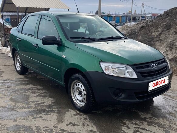 2017 Lada (ВАЗ) Granta I, серебристый, 275000 рублей