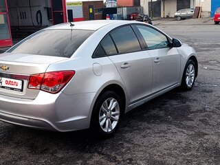 2013 Chevrolet Cruze I Рестайлинг, серебристый, 630000 рублей, вид 5