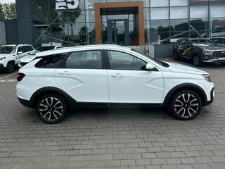 2026 Lada (ВАЗ) Vesta SW Cross I Рестайлинг (NG), белый, 1933000 рублей, вид 5