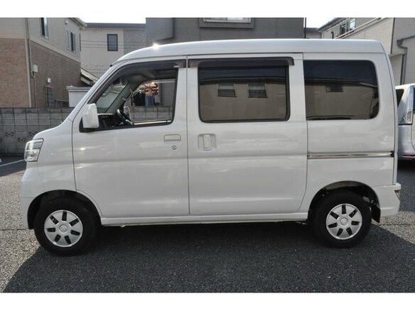 2022 Daihatsu Hijet XI, белый, 545069 рублей - вид 1