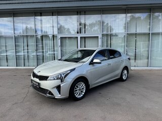 2020 Kia Rio IV, серый, 1370000 рублей, вид 1