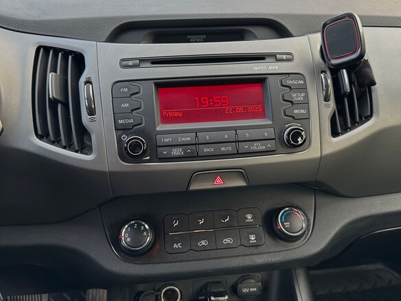 2015 Kia Sportage III Рестайлинг, чёрный, 1620000 рублей - вид 13