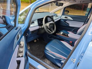 2023 Geely Geometry E 39.4 kWh, голубой, 1267000 рублей, вид 1