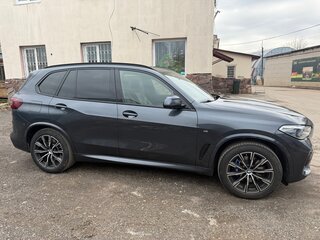 2021 BMW X5 30d IV (G05/G18), серый, 7150000 рублей, вид 4