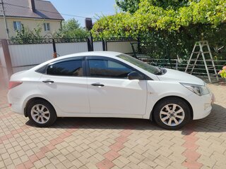 2016 Hyundai Solaris I Рестайлинг, белый, 780000 рублей, вид 2