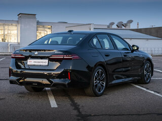 2023 BMW 5 серии 523d xDrive VIII (G60/G61/G68), чёрный, 7990000 рублей, вид 5