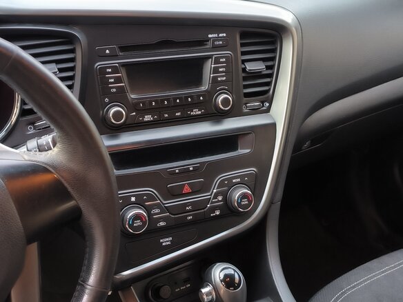 2011 Kia Optima III, серебристый, 1100000 рублей - вид 5