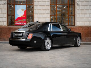 2026 Rolls-Royce Phantom Extended VIII (Series I), чёрный, 93900000 рублей, вид 3