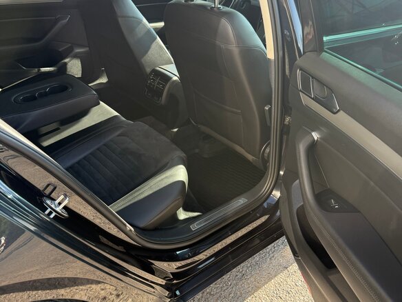 2017 Volkswagen Passat DSG6 B8, чёрный, 2100000 рублей - вид 11