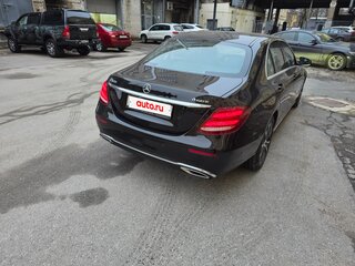 2016 Mercedes-Benz E-Класс 400 V (W213, S213, C238), чёрный, 3000000 рублей, вид 3