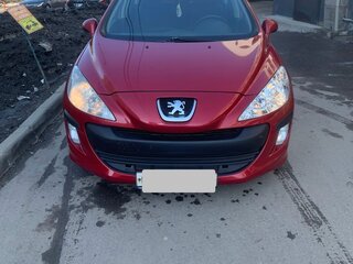 2010 Peugeot 308 I, красный, 330000 рублей, вид 4