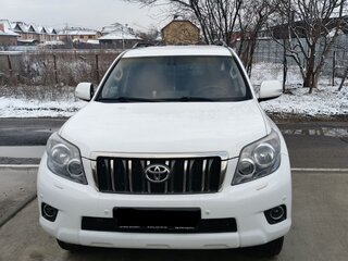 2010 Toyota Land Cruiser Prado 150 Series, белый, 2530000 рублей, вид 2