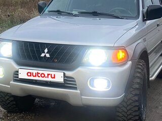 2003 Mitsubishi Montero Sport I, серебристый, 1200000 рублей, вид 4