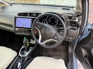 2019 Honda Fit III Рестайлинг, серебристый, 1150000 рублей, вид 5