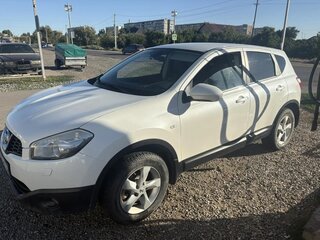 2013 Nissan Qashqai I Рестайлинг, белый, 1200000 рублей, вид 4