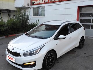 2017 Kia Ceed II Рестайлинг, белый, 1150000 рублей, вид 3
