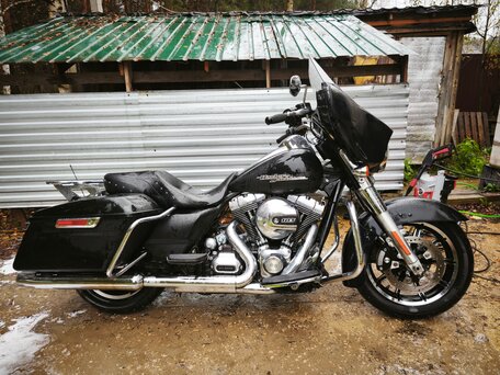 2015 Harley-Davidson Electra Glide, чёрный, 1299000 рублей, вид 3