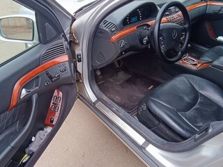 2002 Mercedes-Benz S-Класс 320 IV (W220), серебристый, 670000 рублей, вид 5