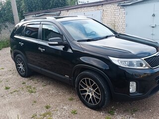 2013 Kia Sorento II Рестайлинг, чёрный, 1750000 рублей, вид 1