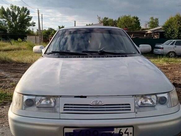 2004 Lada (ВАЗ) 2110, серебристый, 250000 рублей - вид 1